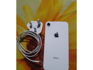 Apple iPhone XR 64 gb (Used)