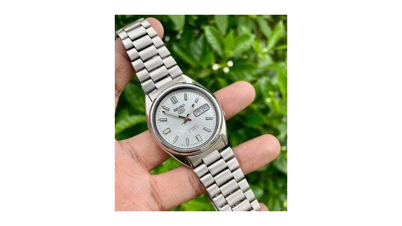 exclusive-snxs73-posh-sunburst-silver-automatic-watch-big-1