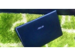Asus Slim Laptop 15.6 inch Display